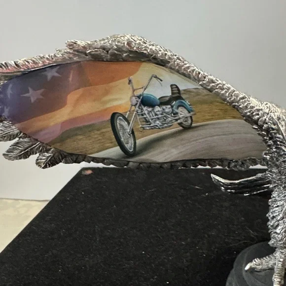 🔥Open Road" Motorcycle Eagle sculpture, Ride Hard Live Free collection - Picture 4 of 10